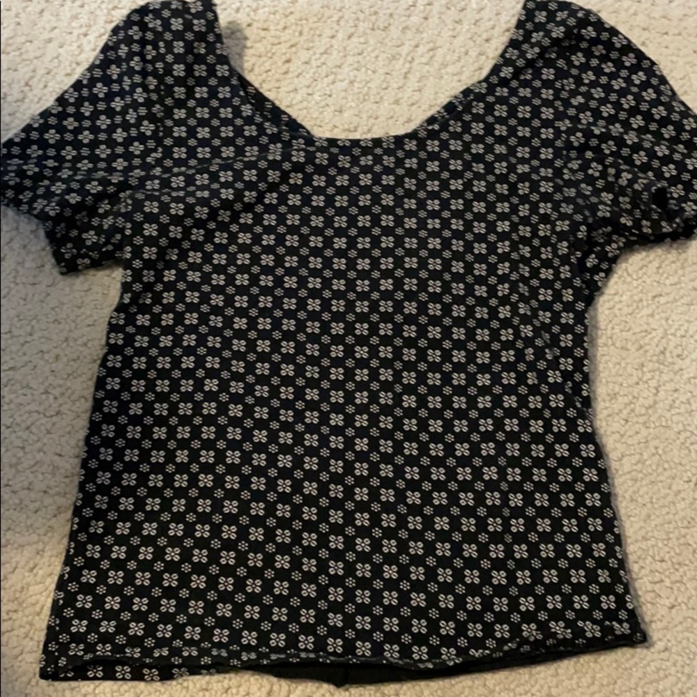 short sleeve shirt